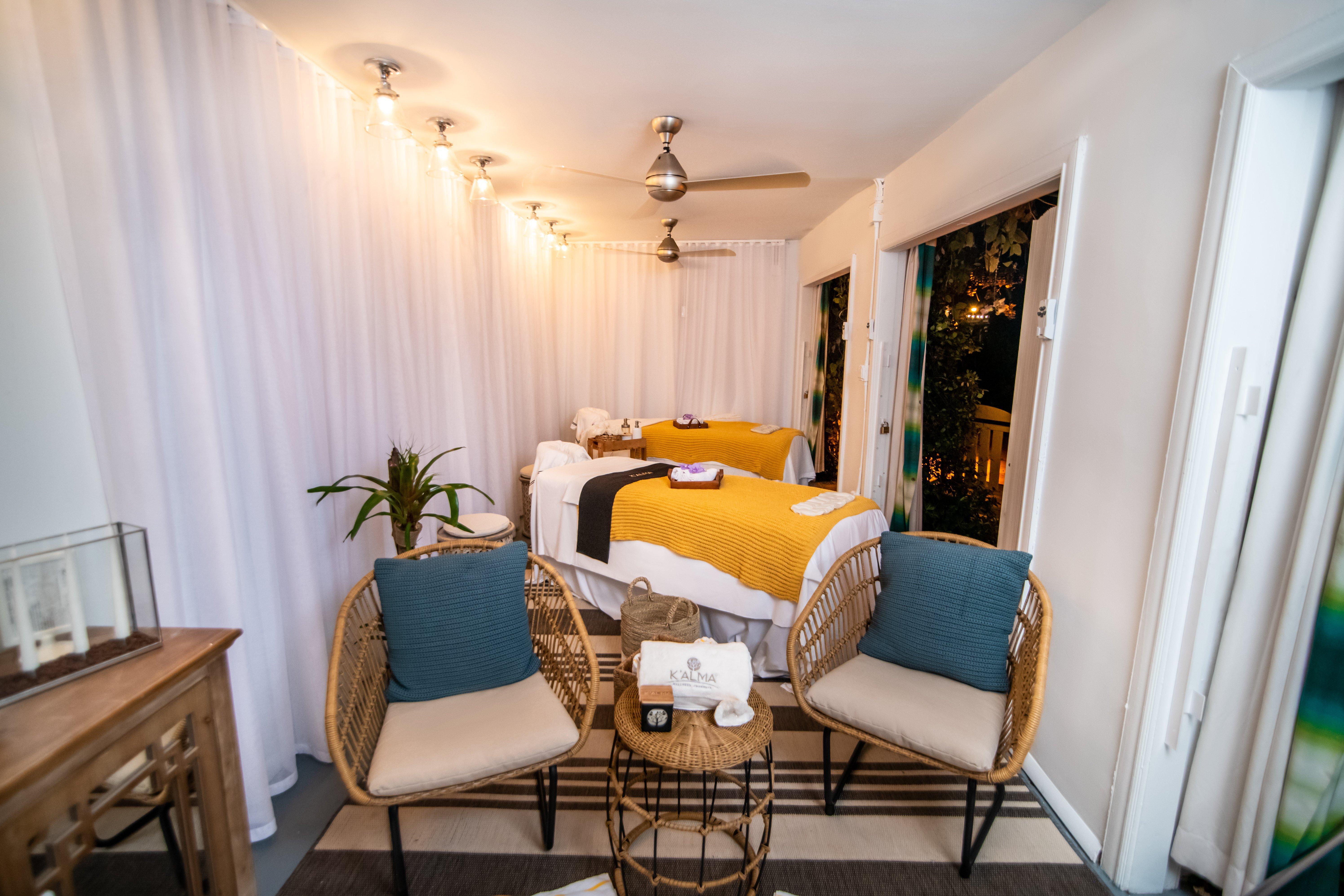 Kimpton Surfcomber Hotel By Ihg Miami Beach Bagian luar foto