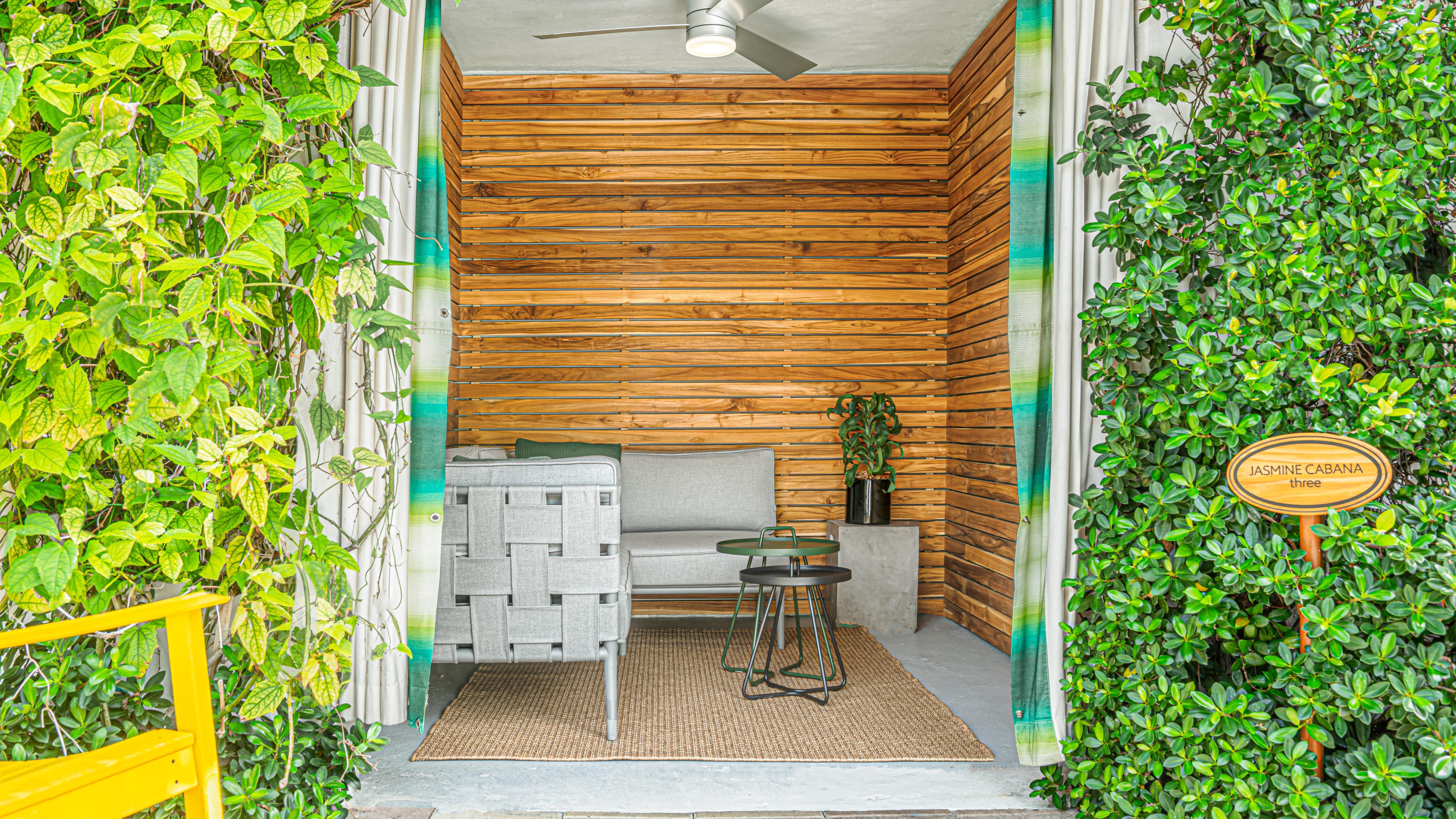 Kimpton Surfcomber Hotel By Ihg Miami Beach Bagian luar foto