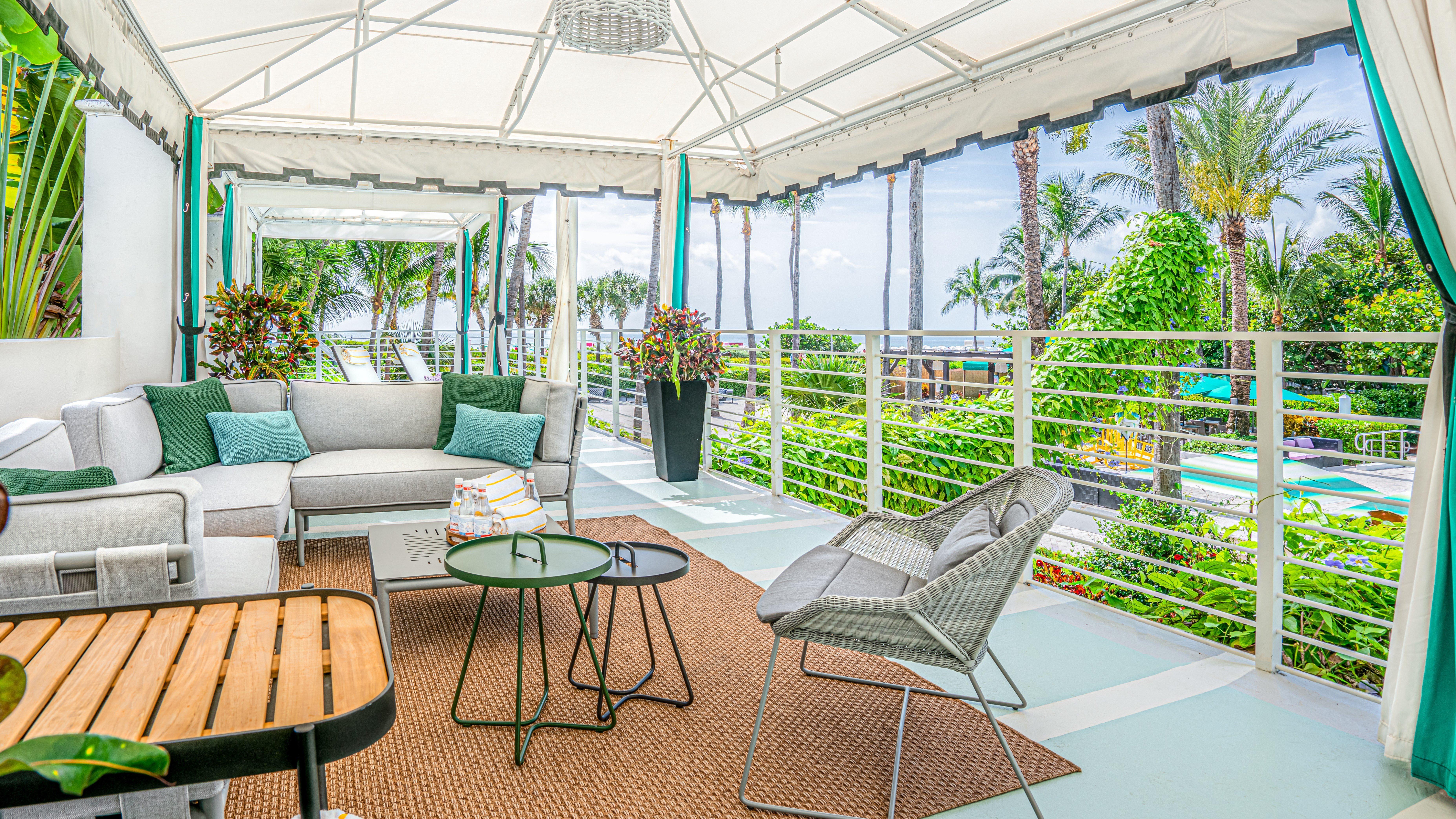 Kimpton Surfcomber Hotel By Ihg Miami Beach Bagian luar foto