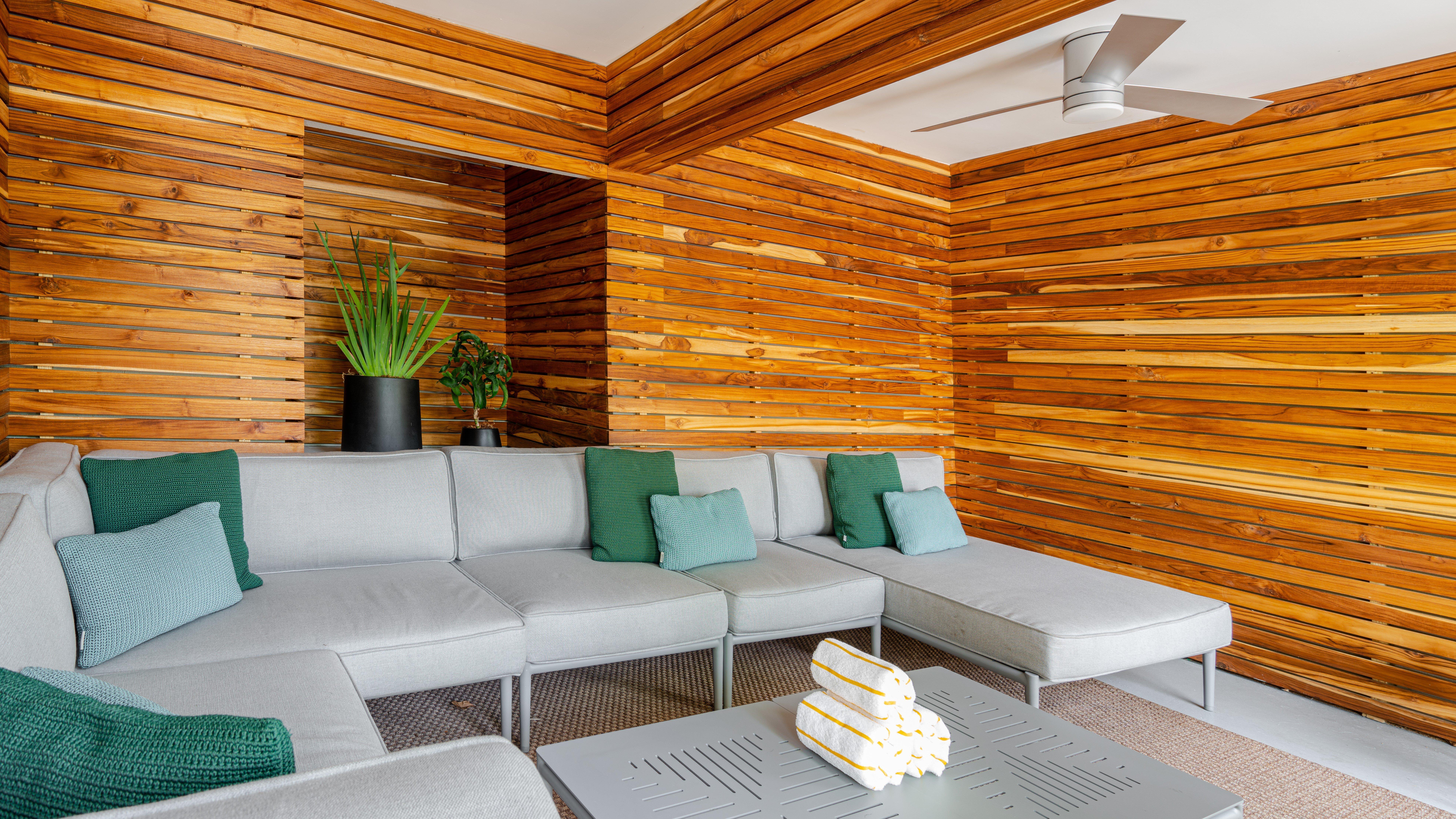 Kimpton Surfcomber Hotel By Ihg Miami Beach Bagian luar foto