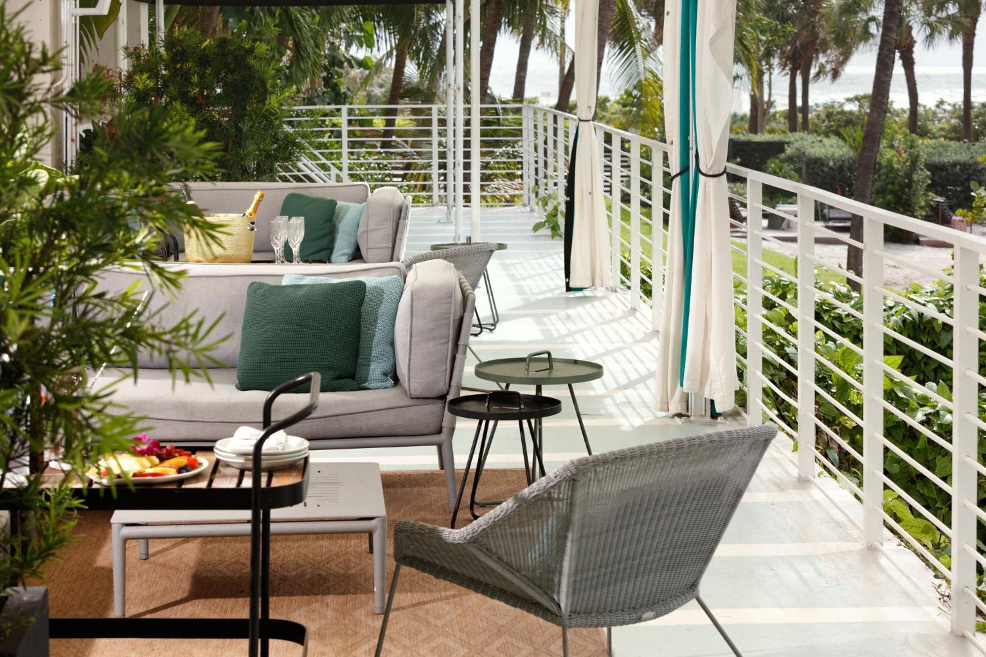 Kimpton Surfcomber Hotel By Ihg Miami Beach Bagian luar foto